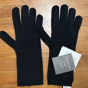 Super soft cashmere, extra-long gloves. Black. New with tags